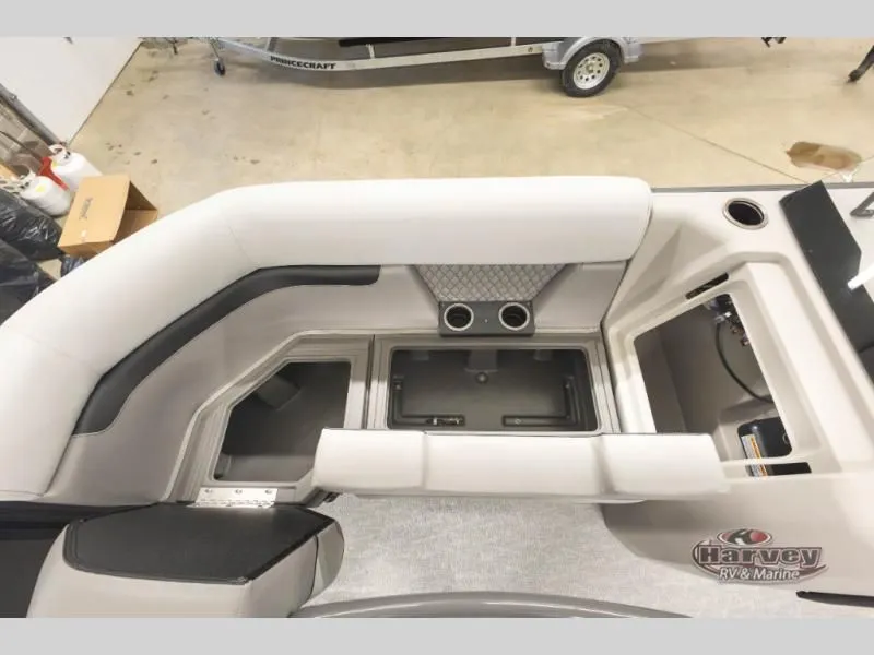 Slide: The Image of Interior of 2026 Vectra Classic 21 RL with seating and storage area. - 26