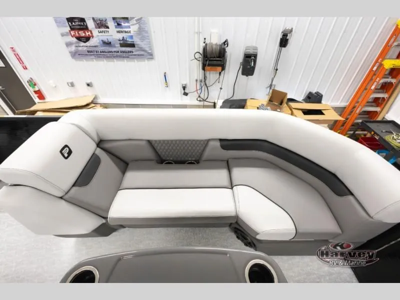 Slide: The Image of Interior of Vectra Classic 23 QL 2026 with gray upholstery. - 10