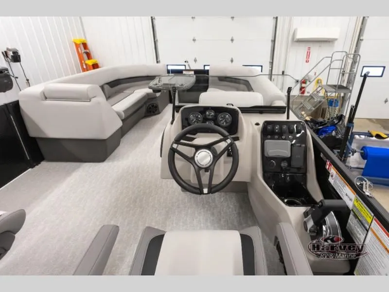 Slide: The Image of Interior of Vectra Classic 23 QL 2026 pontoon boat. - 18