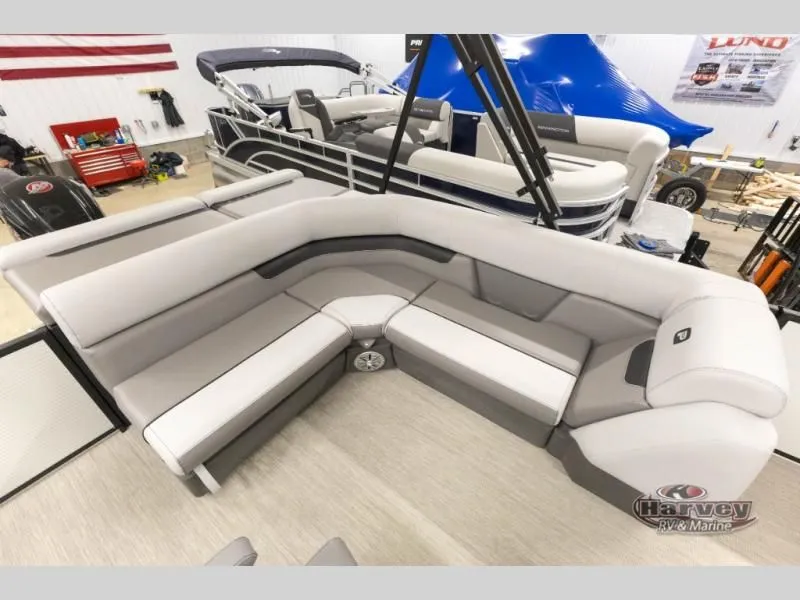 Slide: The Image of Interior of a 2026 Vectra Speed 21L boat. - 13