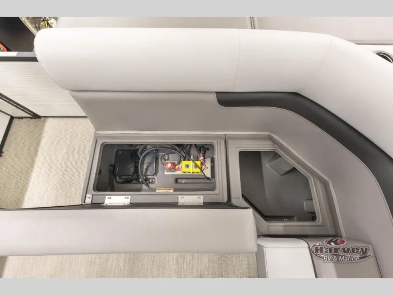Slide: The Image of Battery compartment of Vectra Speed 21L boat, model year 2026. - 15