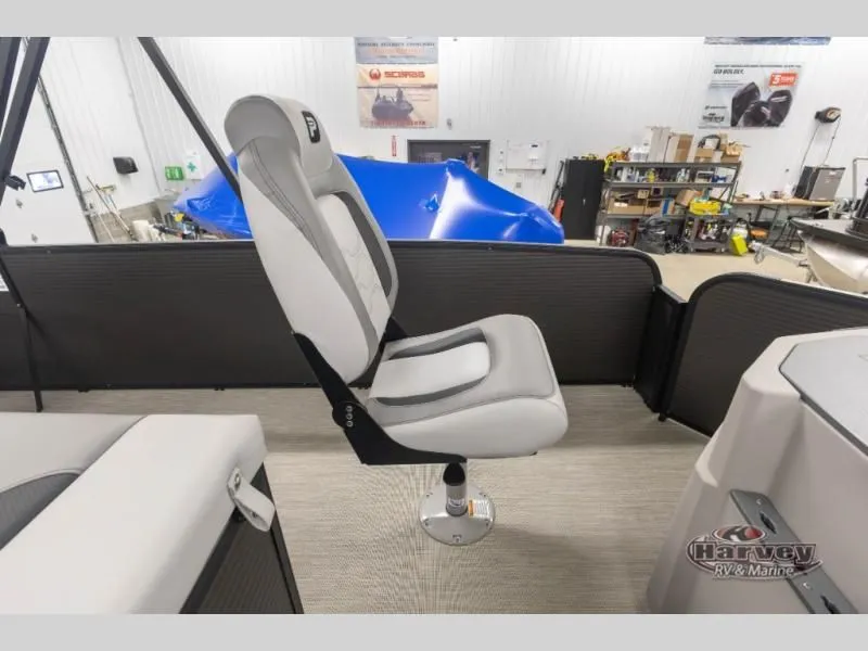 Slide: The Image of Interior of Sportfisher Sport 23-2RS boat, year 2026. - 22