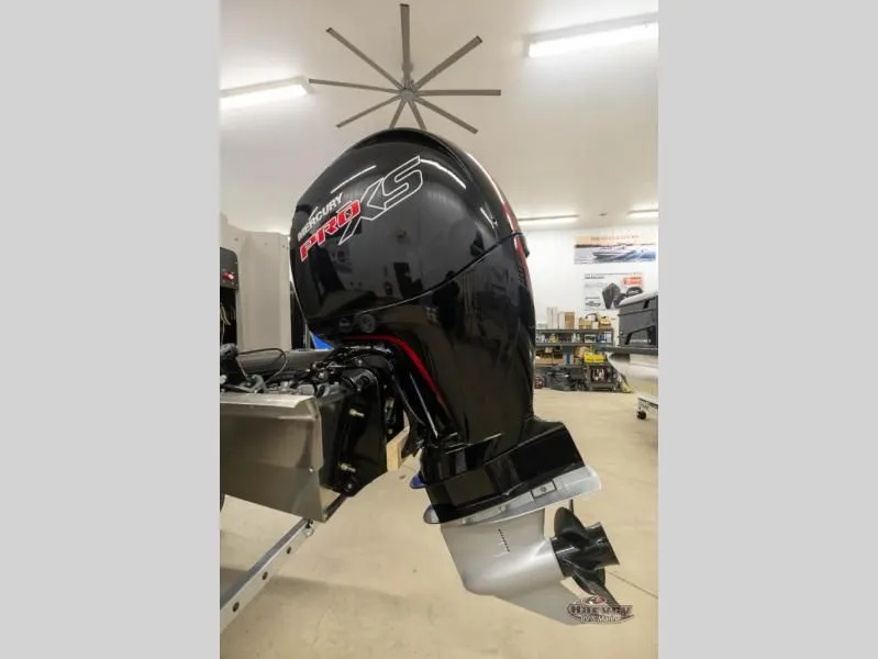 Slide: The Image of Mercury Pro XS outboard motor on Sportfisher Sport 23-2RS, year 2026. - 7