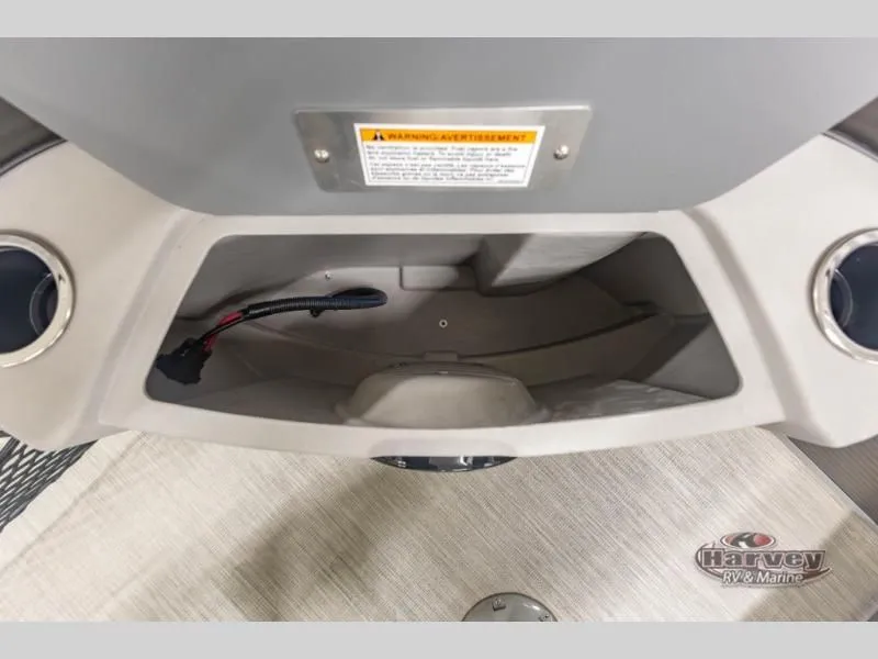 Slide: The Image of Interior of Sportfisher Speed 21-2S boat, model 2026. - 16