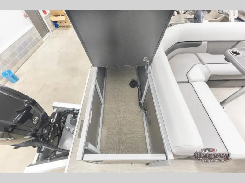 Slide: The Image of Interior of Sportfisher Speed 21-2S boat, model year 2026. - 23