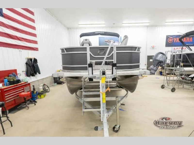 Slide: The Image of Sportfisher Speed 21-2S 2026 boat in workshop on trailer. - 8