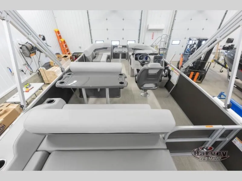 Slide: The Image of Interior of Vectra Classic 21 RL pontoon boat, 2026 model. - 10
