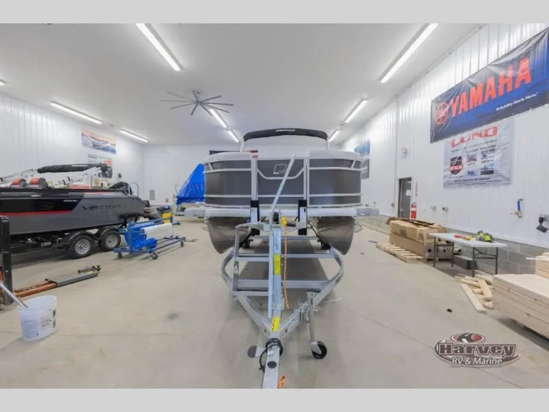 Slide: The Image of 2026 Vectra Classic 21 RL boat in workshop on trailer. - 4