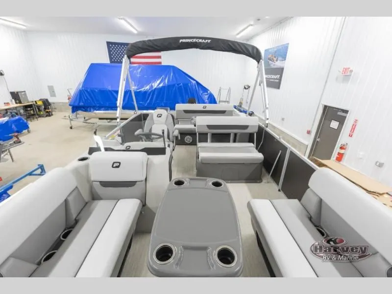 Slide: The Image of Interior view of 2026 Vectra Classic 21 RL pontoon boat. - 9