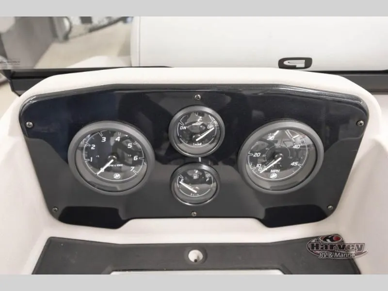 Slide: The Image of Dashboard of Sportfisher Classic 21-2RS 2026 with gauges. - 21