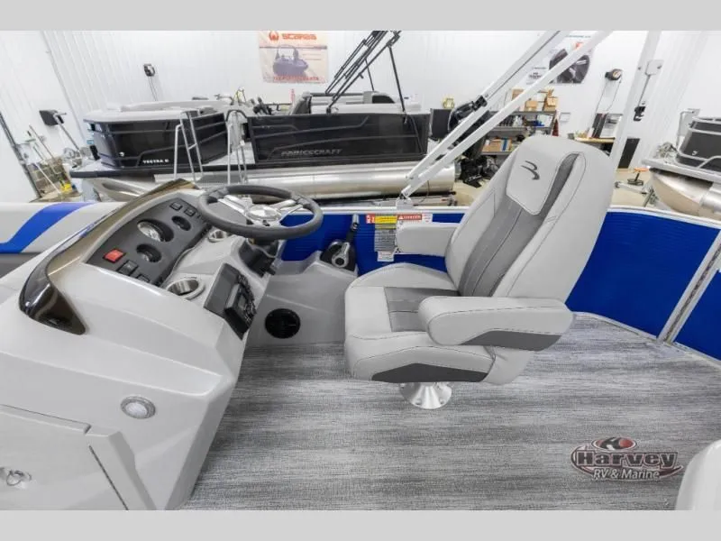 Slide: The Image of Interior of a 2026 SX Series 20 SXLG boat. - 23