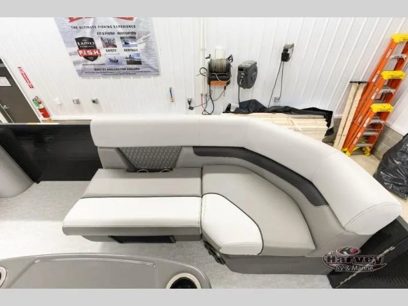 Slide: The Image of Interior of Vectra Classic 21 QL 2026 with gray upholstery. - 11