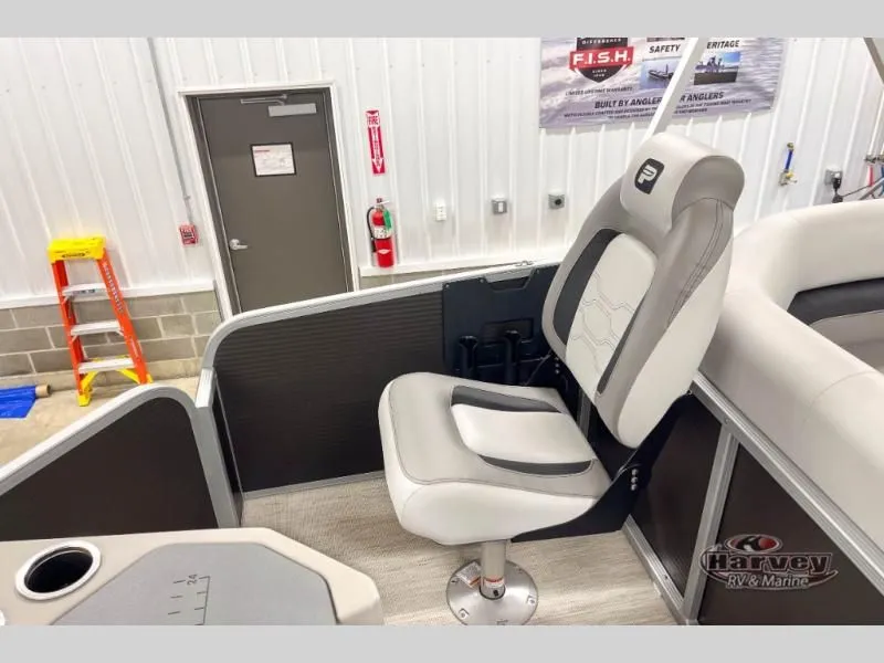 Slide: The Image of Interior of Sportfisher Speed 21-4S 2026 with comfortable seating. - 11