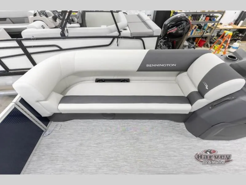 Slide: The Image of Bennington boat seat on S Series 22 model SF, 2026. - 11