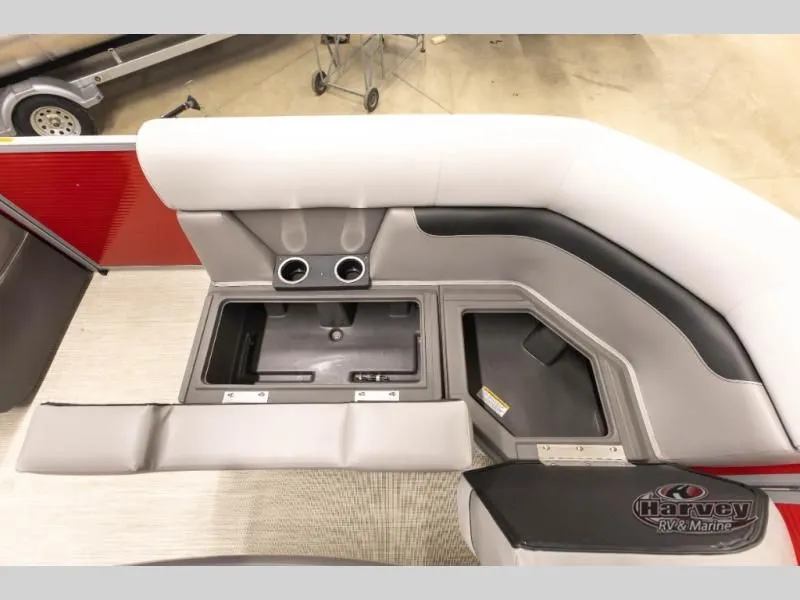 Slide: The Image of Interior of Vectra Classic 19 L boat, model 2026. - 11