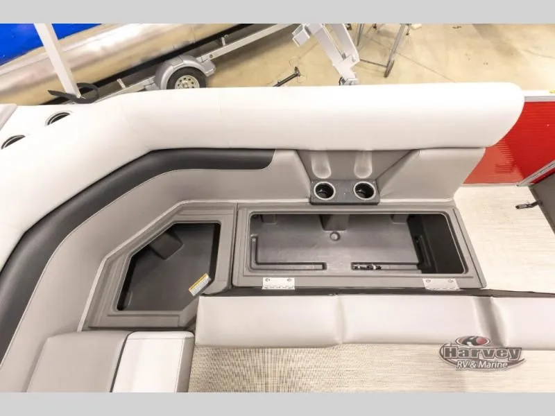 Slide: The Image of Interior of Vectra Classic 19 L boat, 2026 model. - 13