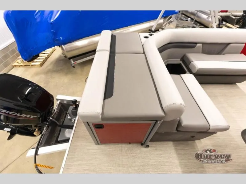 Slide: The Image of Interior of a 2026 Vectra Classic 19 L boat. - 15