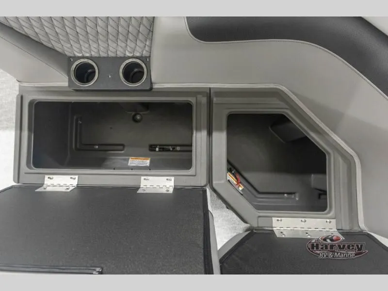 Slide: The Image of Interior of 2026 Vectra Classic 21 QL with storage compartments and vents. - 10