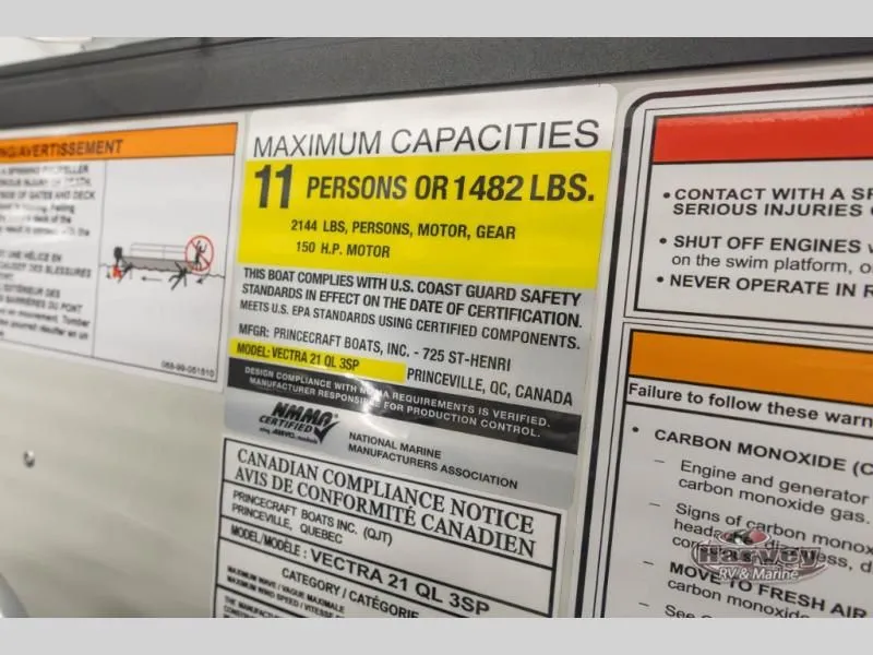Slide: The Image of Safety label of Vectra Classic 21 QL boat, maximum capacity 11 persons. - 19