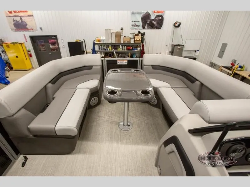 Slide: The Image of Interior of Vectra Classic 19 L 2026 with gray seating. - 16