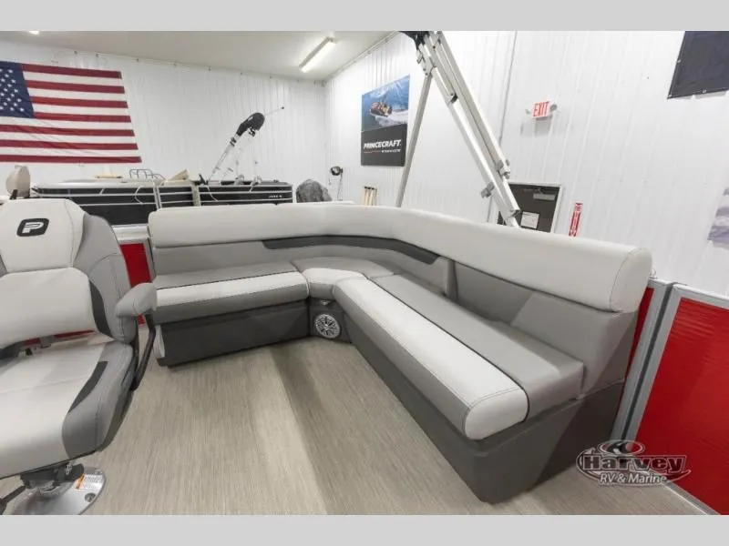 Slide: The Image of Interior of a 2026 Vectra Classic 19 L boat. - 14