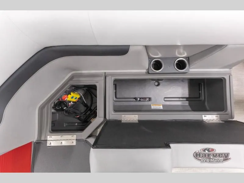 Slide: The Image of Interior of 2026 Vectra Classic 21 QL with storage and cup holders. - 18