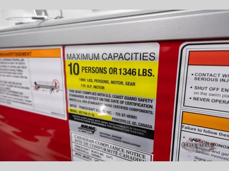 Slide: The Image of Safety label on Vectra Classic 21 QL boat, maximum capacity 10 persons. - 19