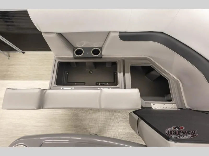 Slide: The Image of Interior of 2026 Vectra Classic 21 RL with storage and cup holders. - 14