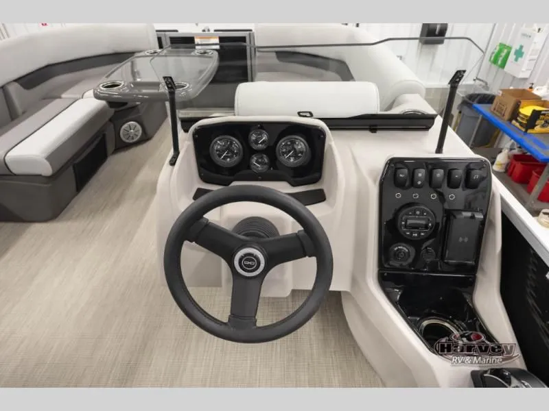 Slide: The Image of Interior view of Vectra Classic 21 RL 2026 boat cockpit. - 22