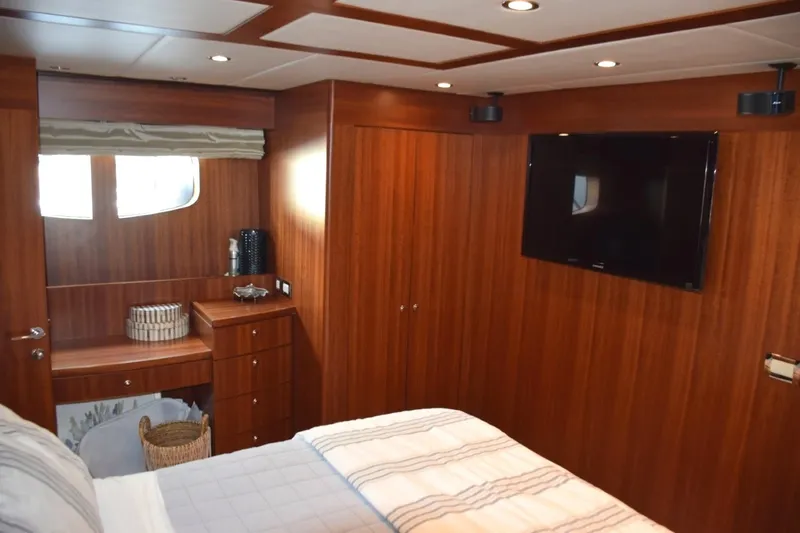 Slide: The Image of Master Stateroom portside window forward - 26