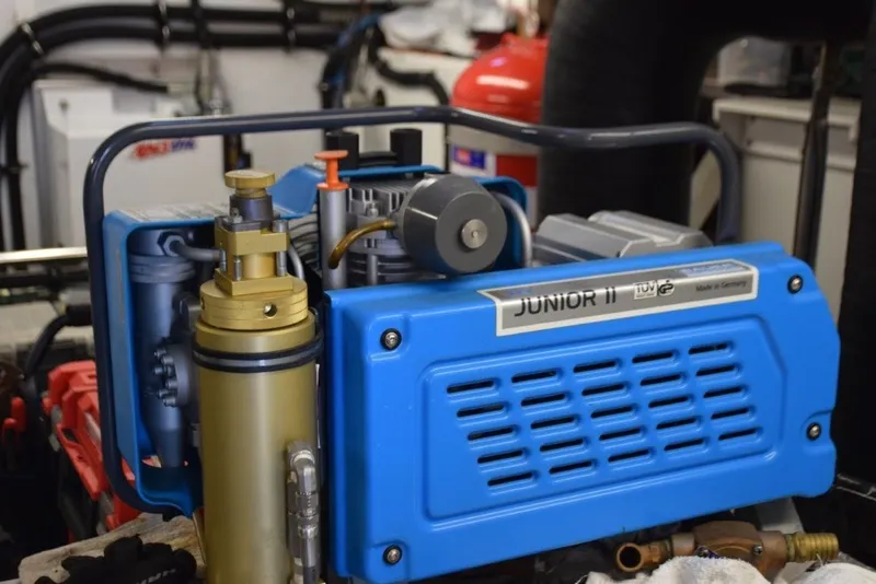 Slide: The Image of Bauer Dive Tank compressor - 37
