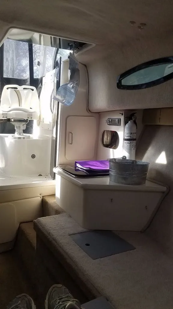 Slide: The Image of Interior of a 2003 Wellcraft 240 Coastal boat. - 6