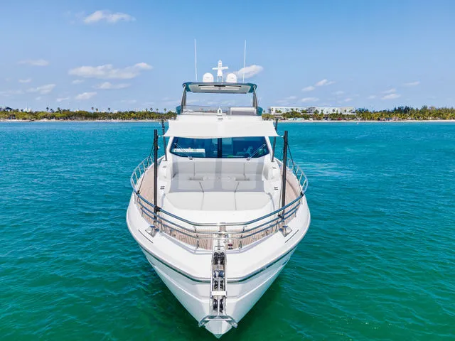 Slide: The Image of Azimut Fly 78 2022 - 72