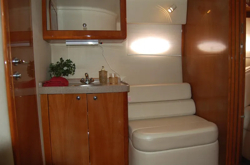 Slide: The Image of Interior of 2002 Regal Commodore 4260 yacht. - 27
