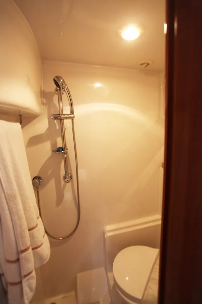 Slide: The Image of Bathroom of 2002 Regal Commodore 4260 yacht. - 28