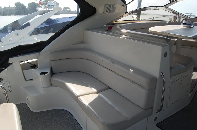 Slide: The Image of Interior of a 2002 Regal Commodore 4260 yacht. - 40