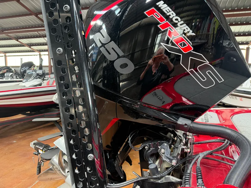 Slide: The Image of Mercury Pro XS 250 outboard motor on Falcon T20TE boat, 2022 model. - 19