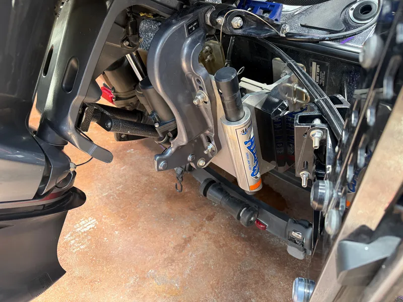 Slide: The Image of Close-up of 2024 Skeeter FXR20 boat mechanism. - 21