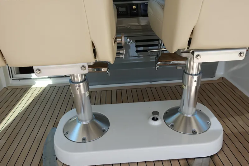 Slide: The Image of Luxury seating on 2012 Sea Ray Sundancer 540 yacht with teak flooring. - 11