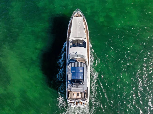 Slide: The Image of Azimut Fly 78 2021 - 77