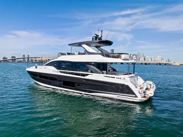 Slide: The Image of Azimut Fly 78 2021 - 88