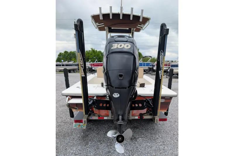 Slide: The Image of 2010 ShearWater 2200X boat with powerful 300 horsepower engine, rear view. - 3