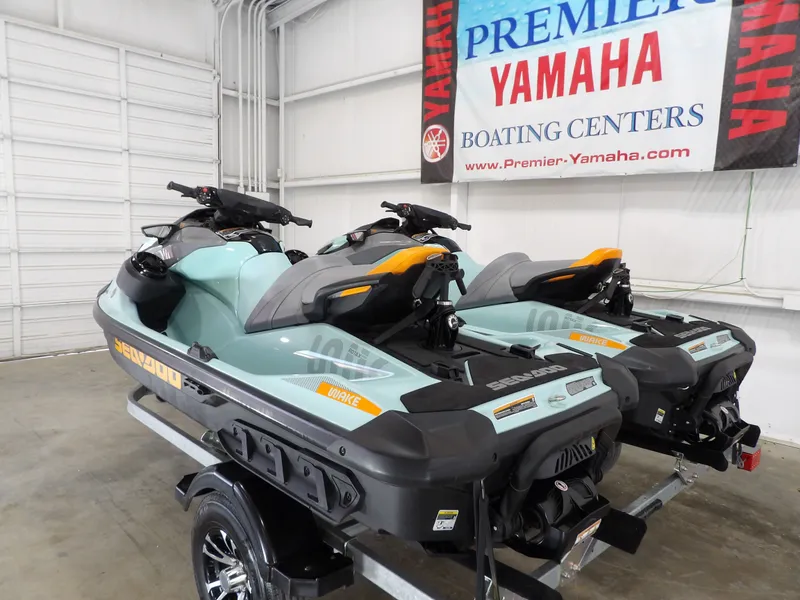 Slide: The Image of Sea-Doo Wake 170 2023 - 5