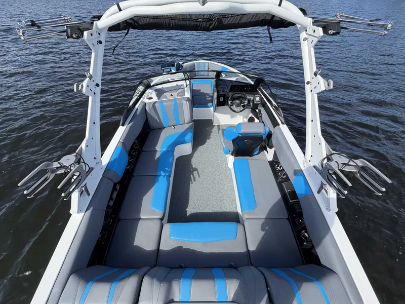 Slide: The Image of Interior view of 2025 Malibu Wakesetter 22 LSV on water. - 12