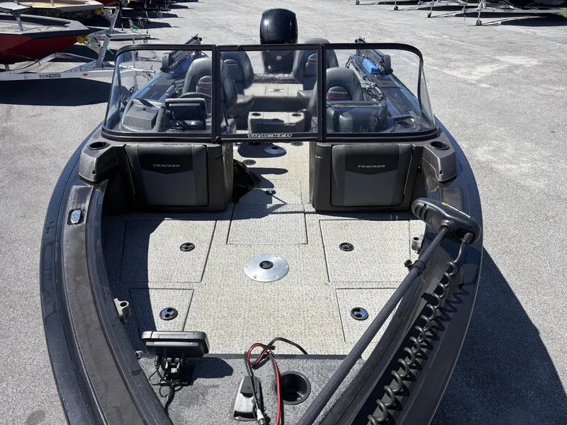 Slide: The Image of 2022 Tracker Targa V19 boat with spacious deck and seating. - 6