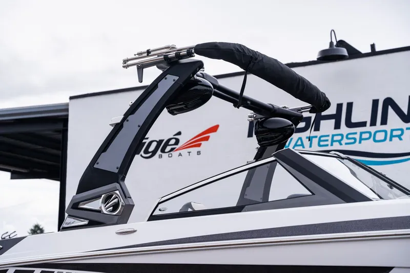 Slide: The Image of Tigé 20RZX 2019 - 20