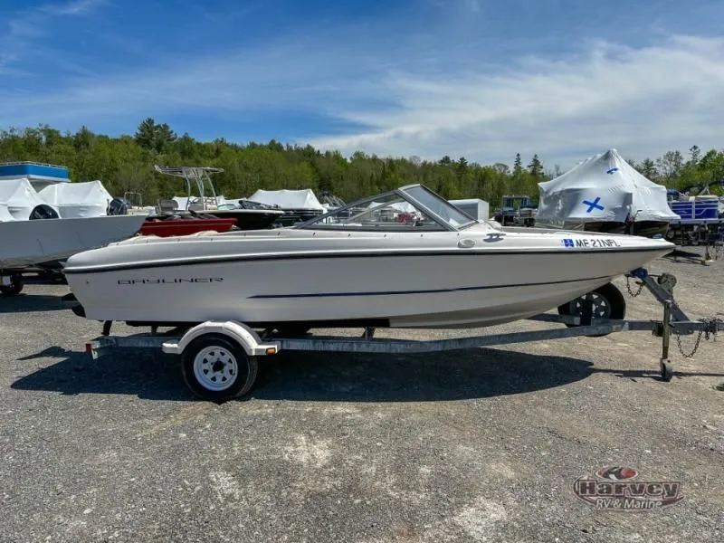 The Image of Bayliner 175 2004 - 1