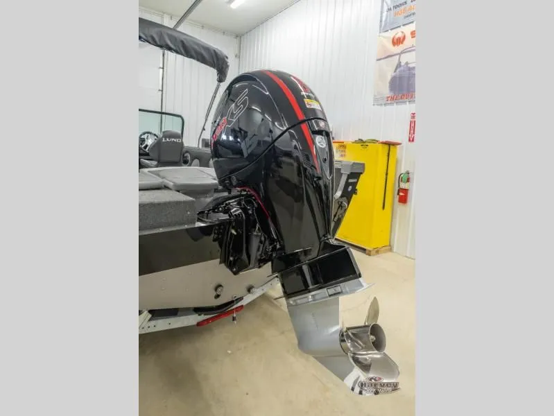 Slide: The Image of 2026 TYEE 1975 Sport boat with powerful outboard motor. - 5