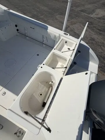 Slide: The Image of Sea Pro 255WA 2005 - 15