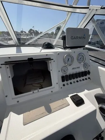 Slide: The Image of Sea Pro 255WA 2005 - 7